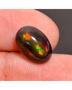 Splendid Top Grade Quality 100% Natural Welo Fire Black Ethiopian Opal Oval Shape Cabochon Gemstone For Making Jewelry 11X8X5mm 2.5 Ct SN355